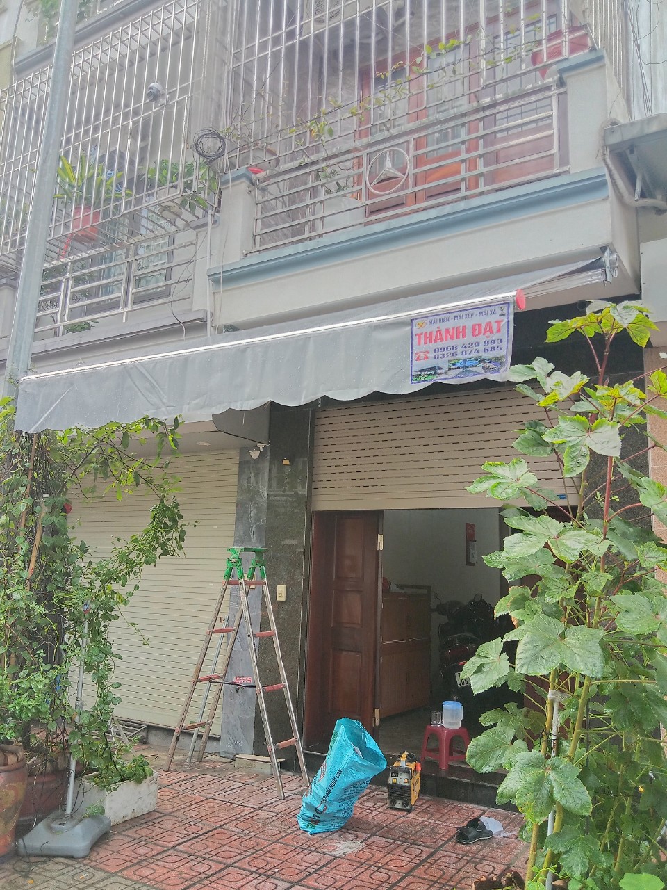 Thi công lắp đặt bạt che nắng tự cuốn bền đẹp giá rẻ 5 Thi công lắp đặt bạt che nắng tự cuốn bền đẹp giá rẻ
