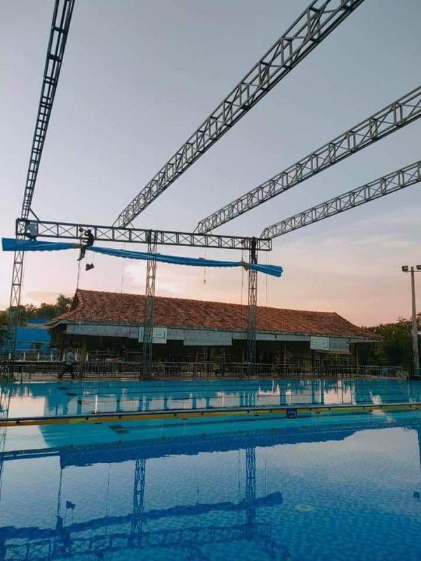 Lắp đặt mái hiên điều khiển từ xa cam kết giá tốt